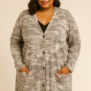 DG2 by Diane Gilan Light Gray Camouflage Duster Cardigan Sweater